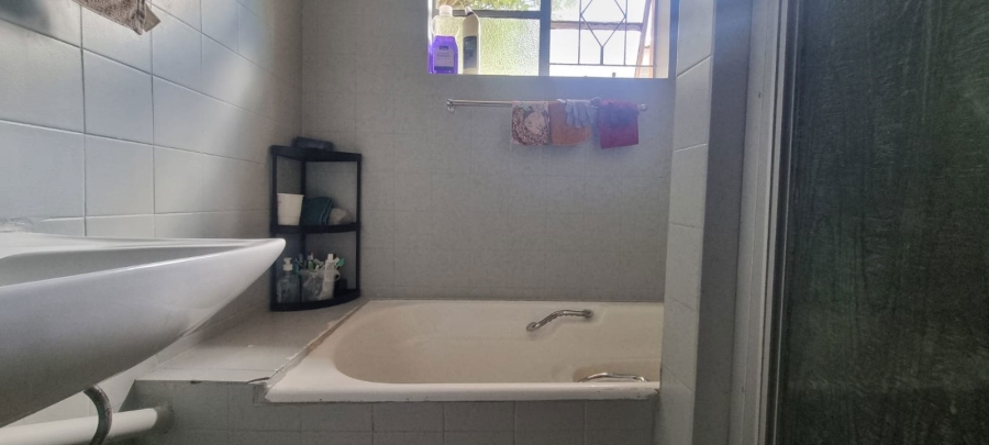 4 Bedroom Property for Sale in Beaconsfield Northern Cape